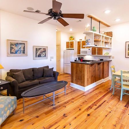 Hibiscus Coffee & Guesthouse Grayton Beach Exteriör bild