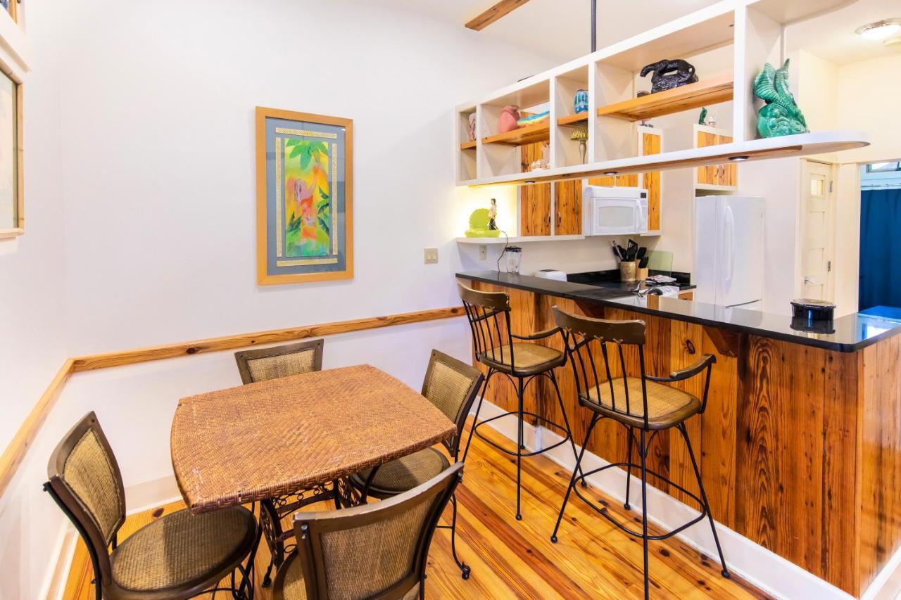 Hibiscus Coffee & Guesthouse Grayton Beach Exteriör bild