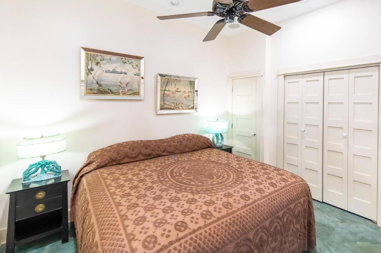 Hibiscus Coffee & Guesthouse Grayton Beach Exteriör bild