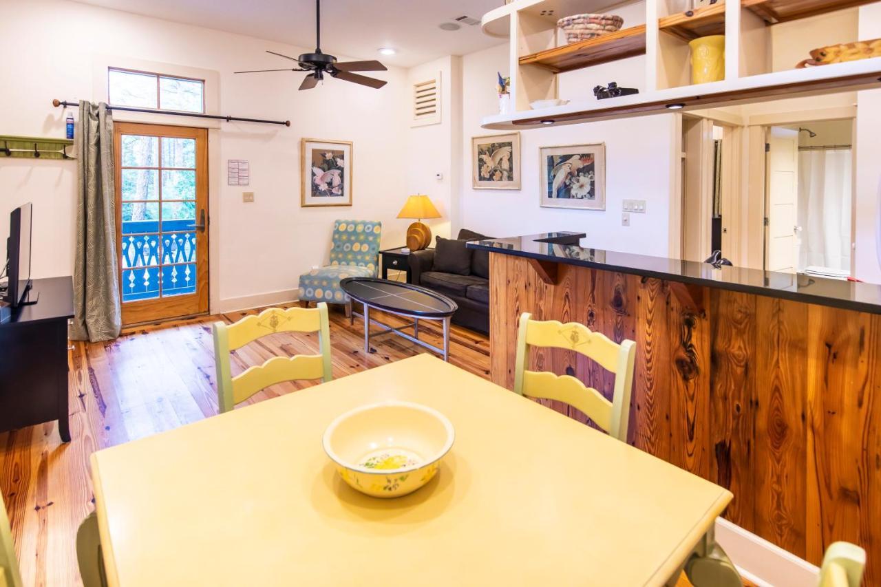 Hibiscus Coffee & Guesthouse Grayton Beach Exteriör bild