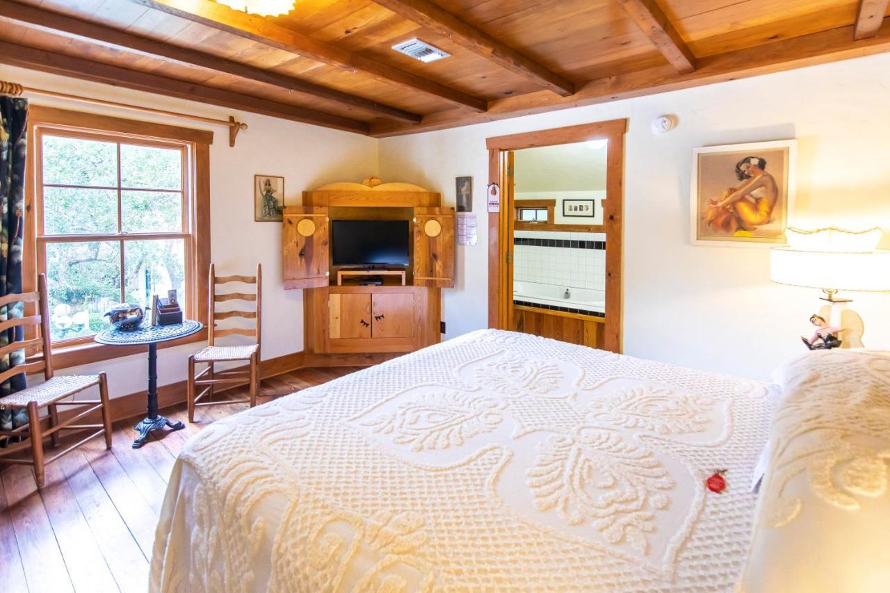 Hibiscus Coffee & Guesthouse Grayton Beach Exteriör bild