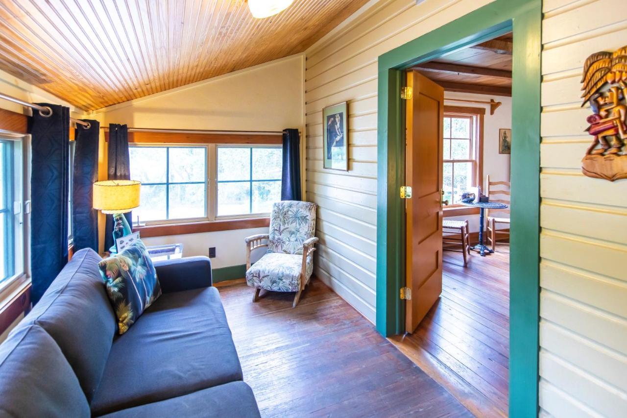 Hibiscus Coffee & Guesthouse Grayton Beach Exteriör bild