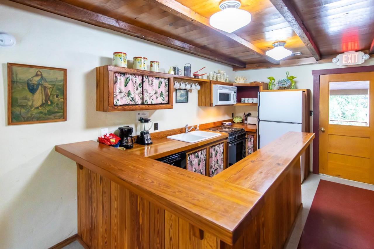 Hibiscus Coffee & Guesthouse Grayton Beach Exteriör bild