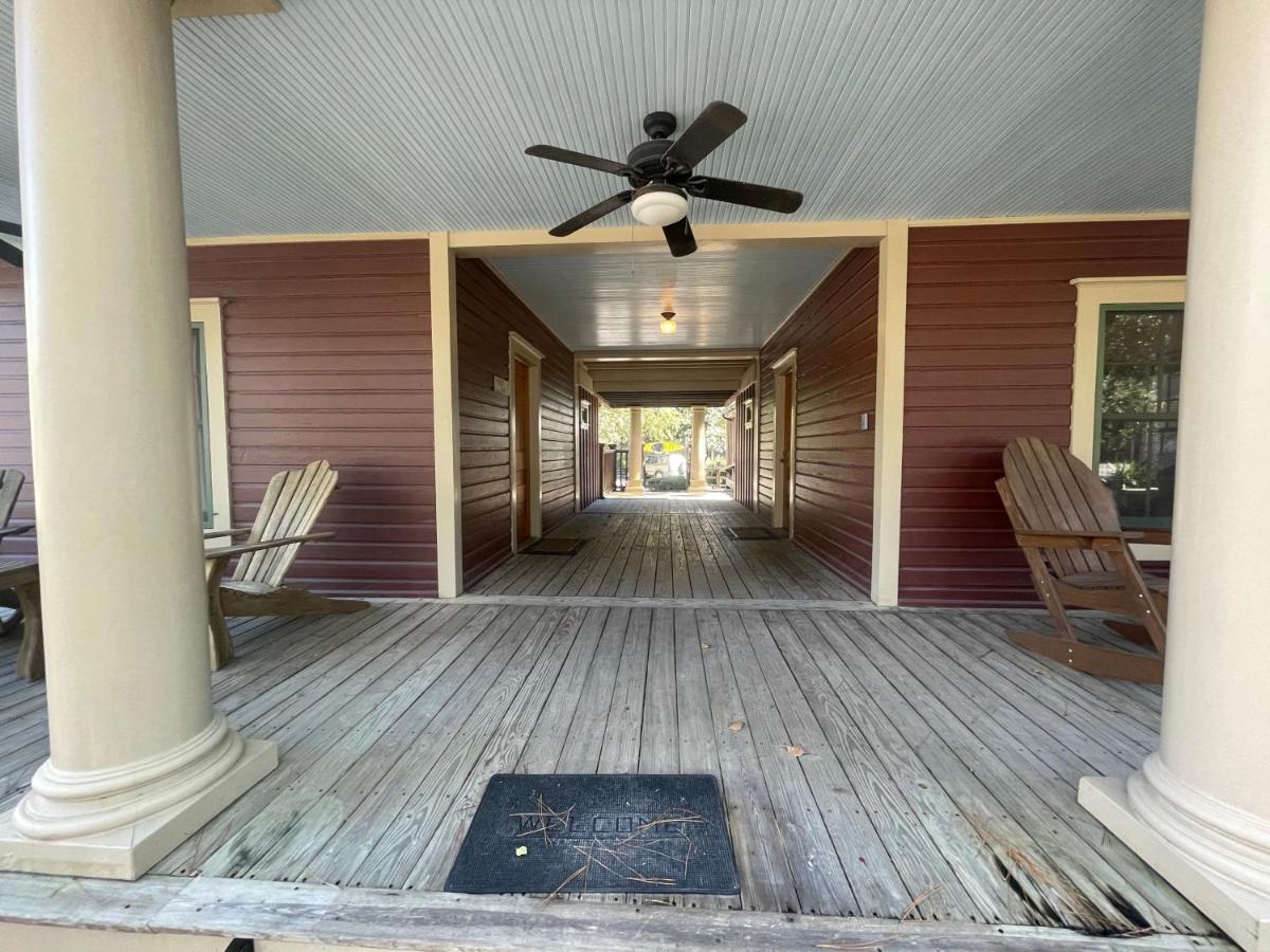 Hibiscus Coffee & Guesthouse Grayton Beach Exteriör bild