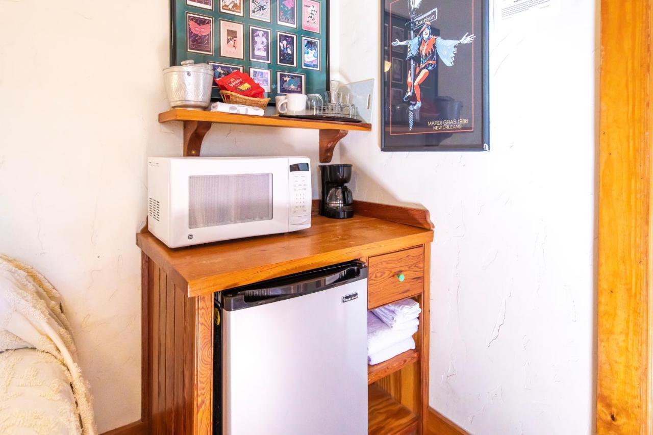 Hibiscus Coffee & Guesthouse Grayton Beach Exteriör bild